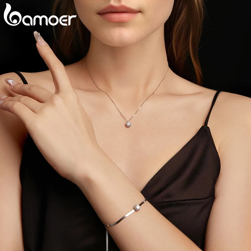 Sterling Silver Moissanite Flower Bracelet
